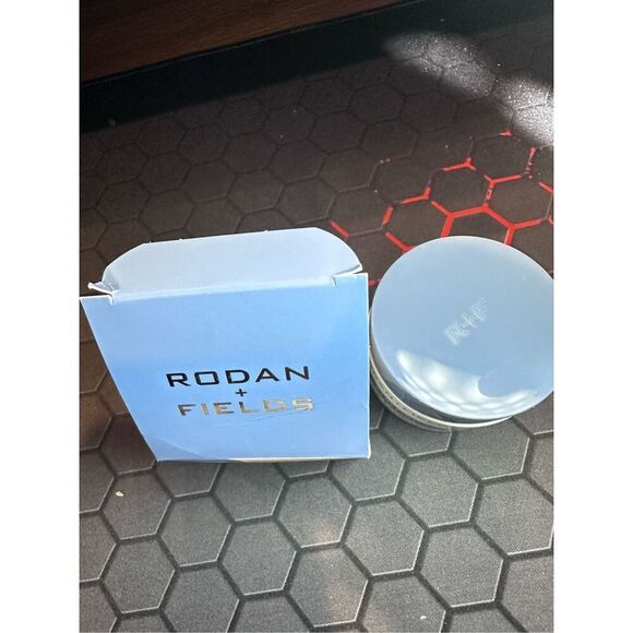 RODAN + FIELDS Redefine Overnight Restorative + Moisturizing Cream 30ml - Picture 8 of 8